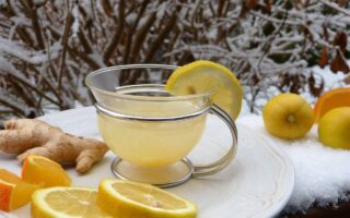 lemon-juice-ginger-drink-apply